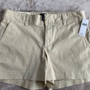 GAP City 3” Khaki Shorts